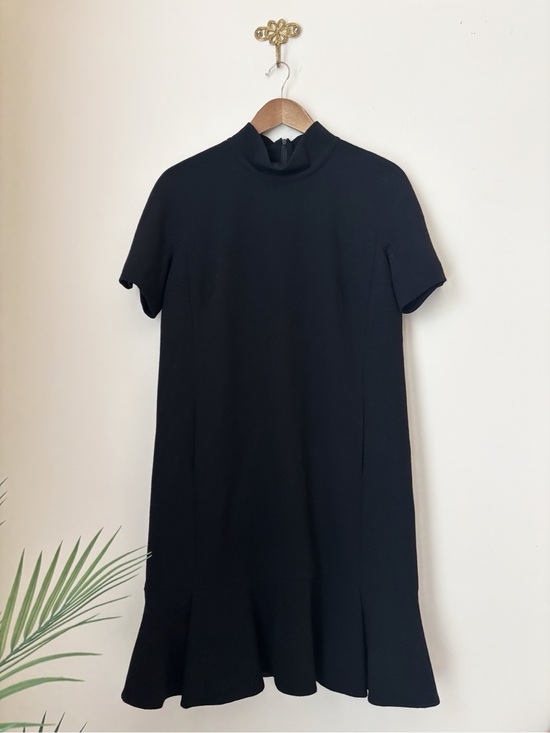 Lafayette 148 New York Dresses & Skirts - Lafayette 148 Black Wool Mock Neck Ruffle Hem Dress Sz 8 Quiet Luxury